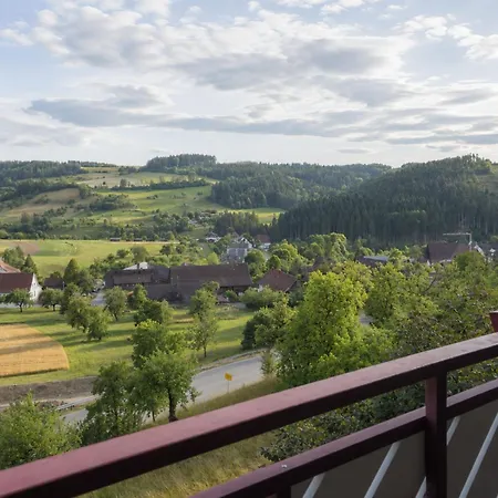 Apartment Am Waldrand Mit Panoramablick | Balkon | 2 Personen + 1 Kleinkind Glatten