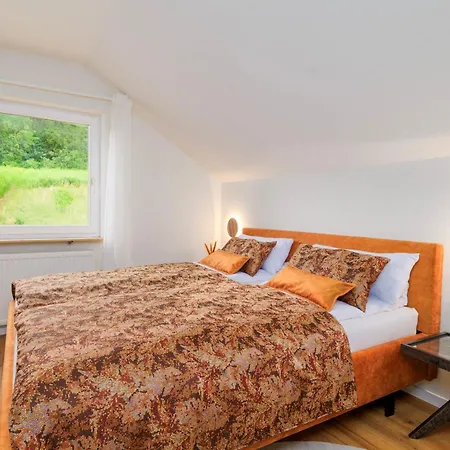 Am Waldrand Mit Panoramablick | Balkon | 2 Personen + 1 Kleinkind * Glatten